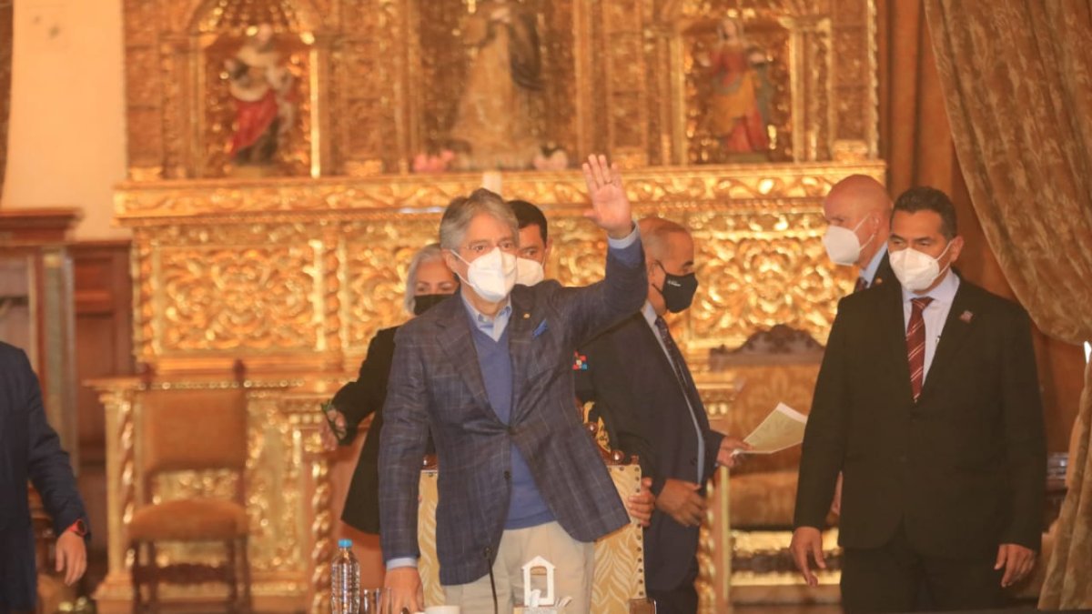 El mandatario no ocupará el 20% de cuota política que le faculta la ley para cargos diplomáticos, según la Cancillería.