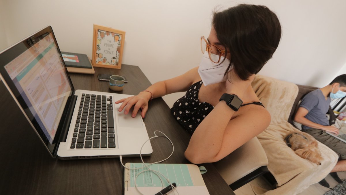 Labor. La guayaquileña Daniela Santibáñez, una de las defensoras del Teletrabajo. 