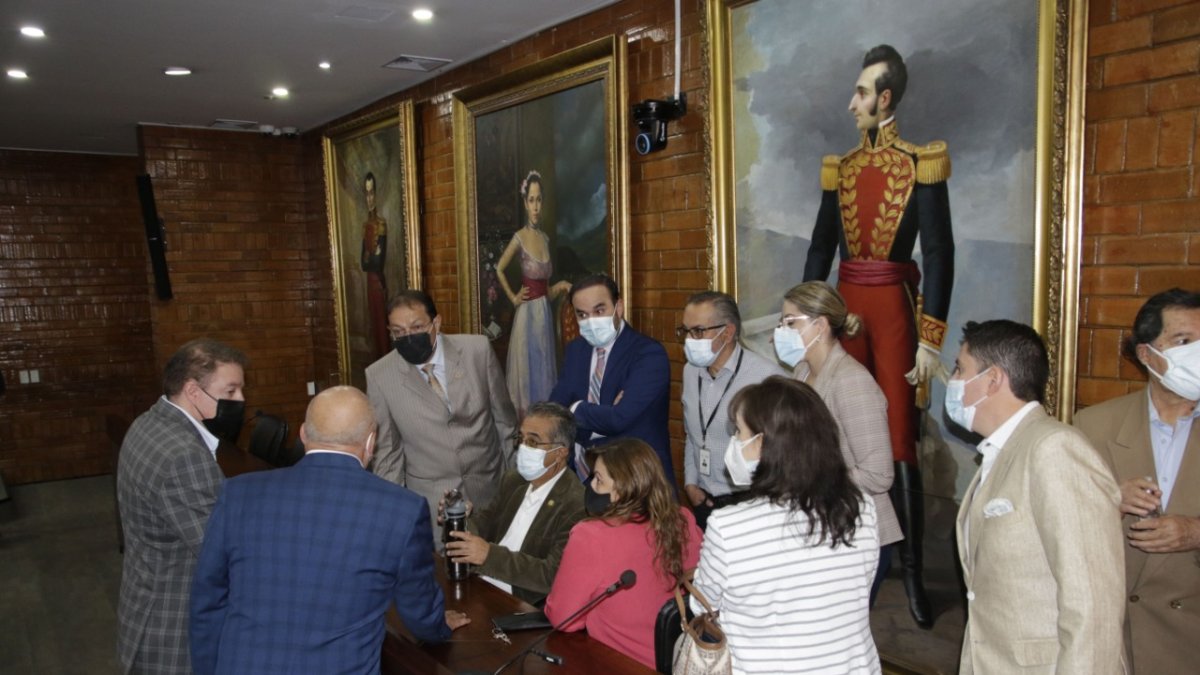 Cita. Tras la revocatoria de medidas cautelares para el exalcalde asumió el despacho Santiago Guarderas.