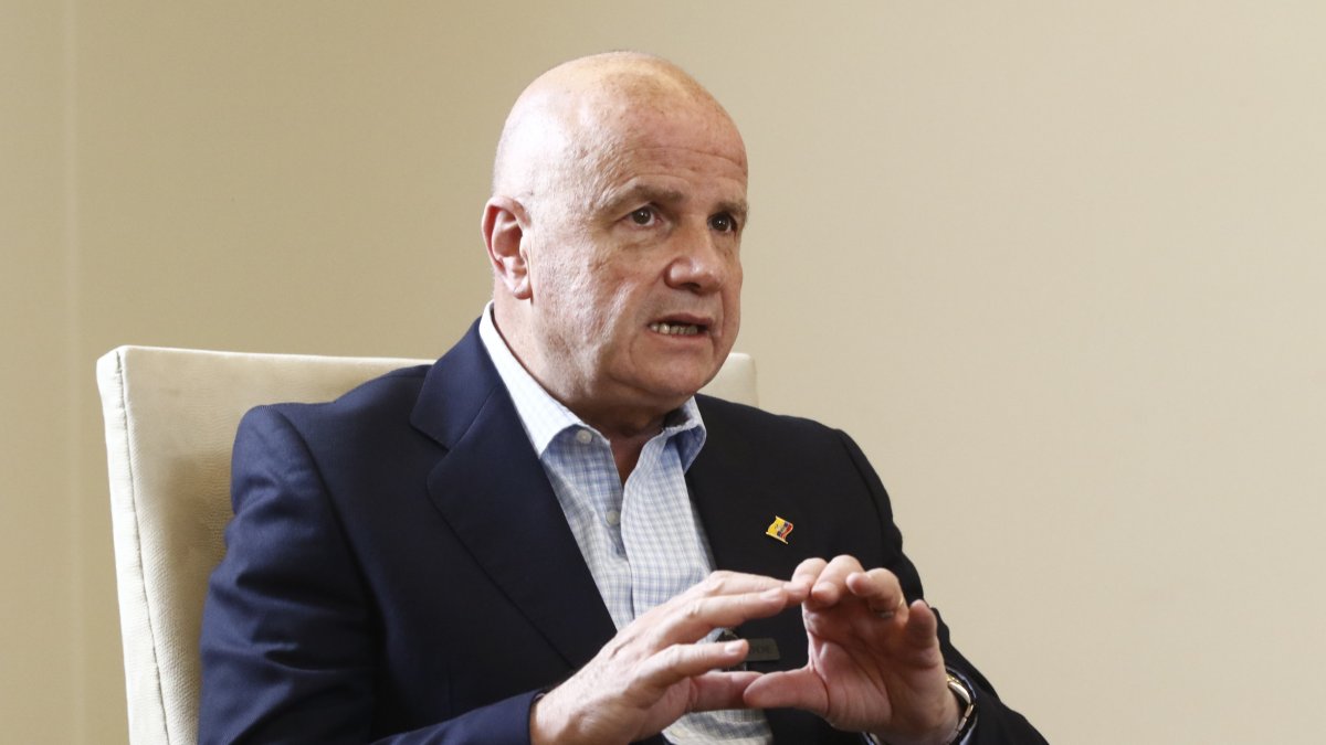 El segundo mandatario ha visitado 40 hospitales en 15 provincias.