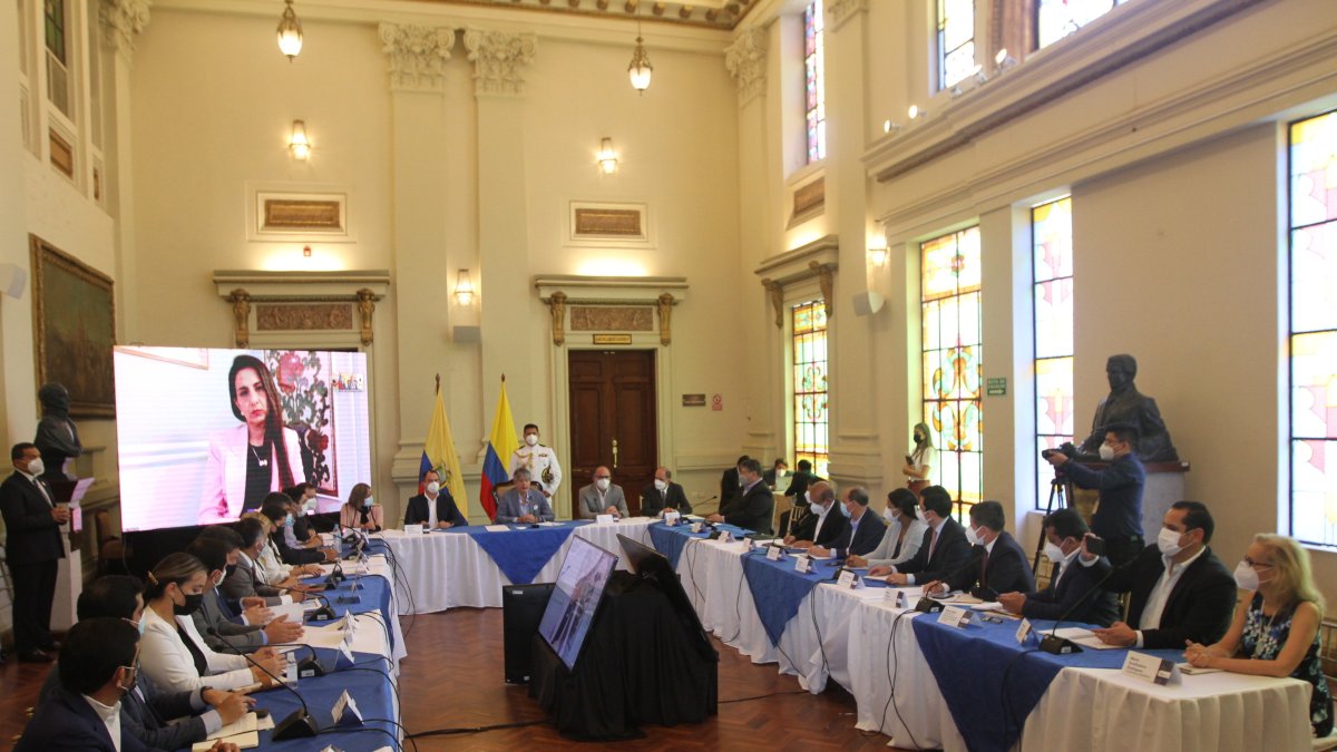 La primera reunión se realizó en Guayaquil.