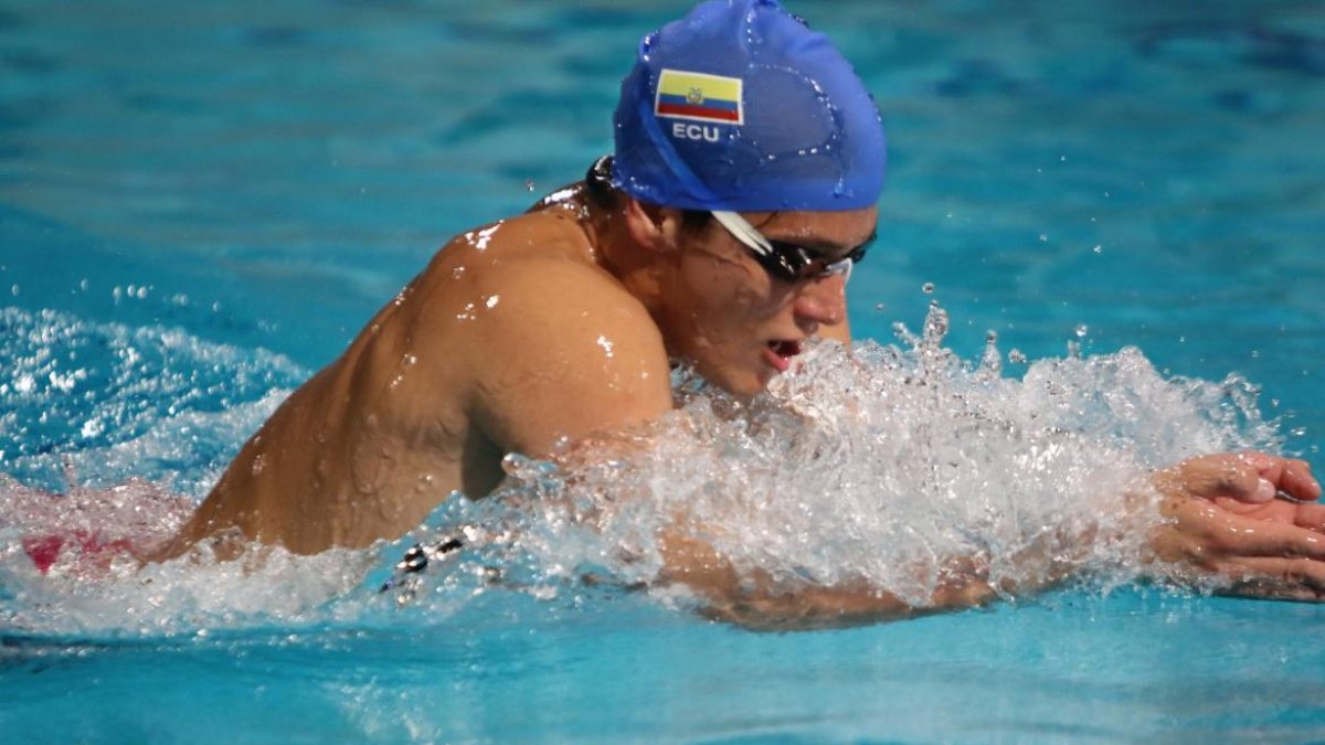 El nadador ecuatoriano se tiene fe en que hará una buena participación en los Juegos.