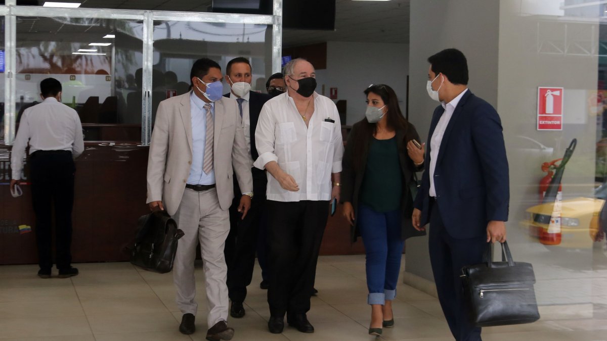 Presencial. El pasado 8 de junio, Abdalá Bucaram acudió a la Unidad Judicial que lleva el caso, en Quito.