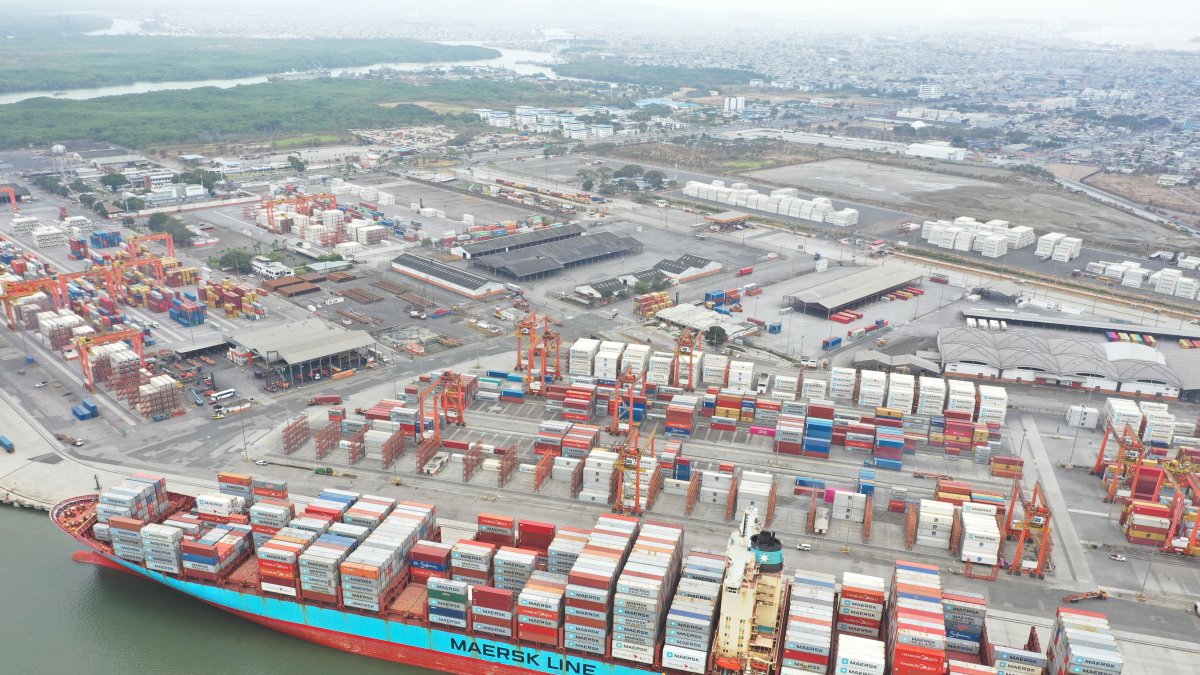 Contecon es el operador que mayor cantidad de carga mueve en el país.