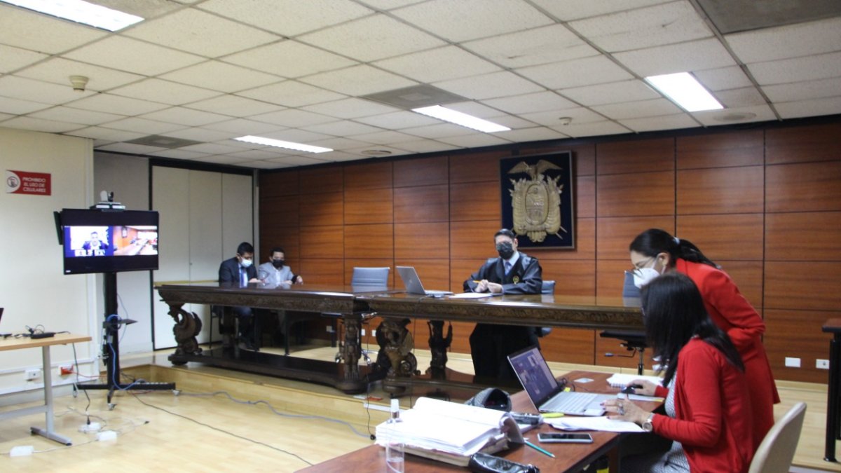 Diligencia. En la Corte Nacional se realizó la audiencia de revisión de medidas.