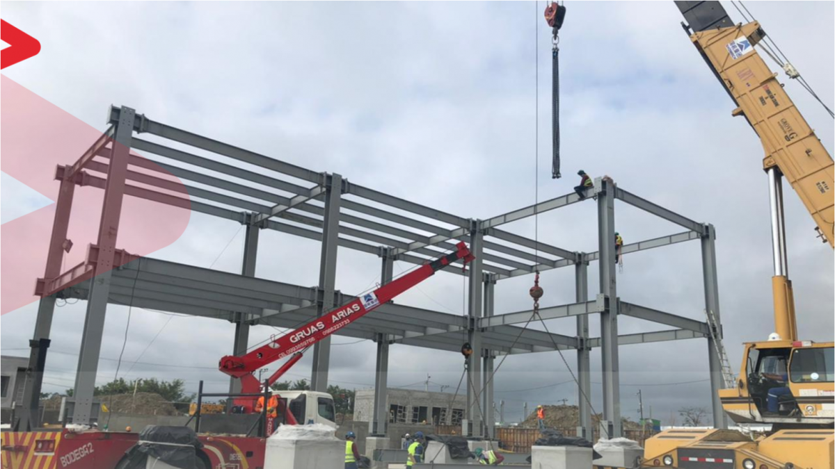 La obra del hospital avanza en un 18 % al momento.