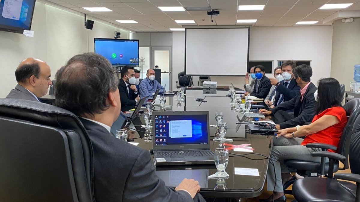 El Ministerio de Finanzas analiza en conjunto con el Banco Central y el FMI las cifras económicas.