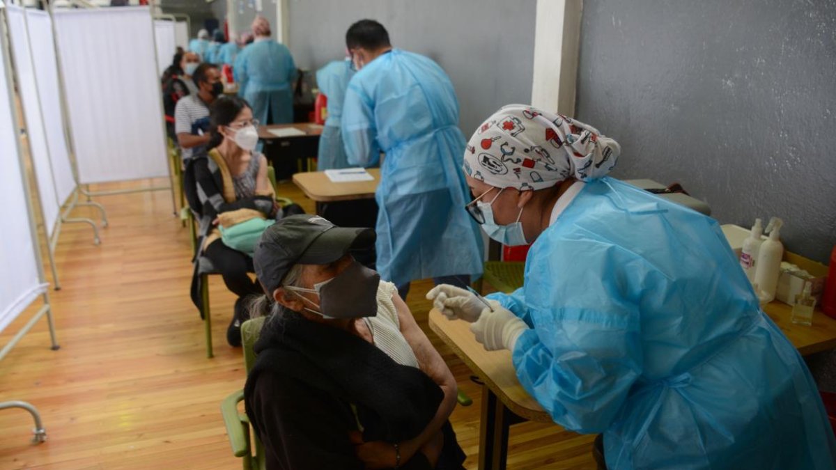 El plan de vacunación se suspenderá el 9 de agosto y volverá al día siguiente.