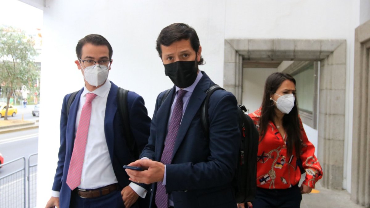 Defensa. José Luis Ortiz y Pablo Encalada, defensores de los procesados por la exigencia de supuestas coimas.