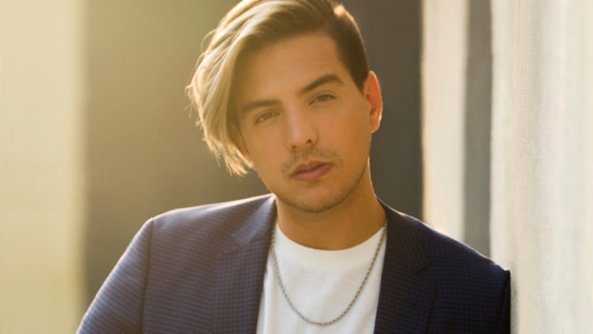 Vadhir Derbez tiene 30 años.