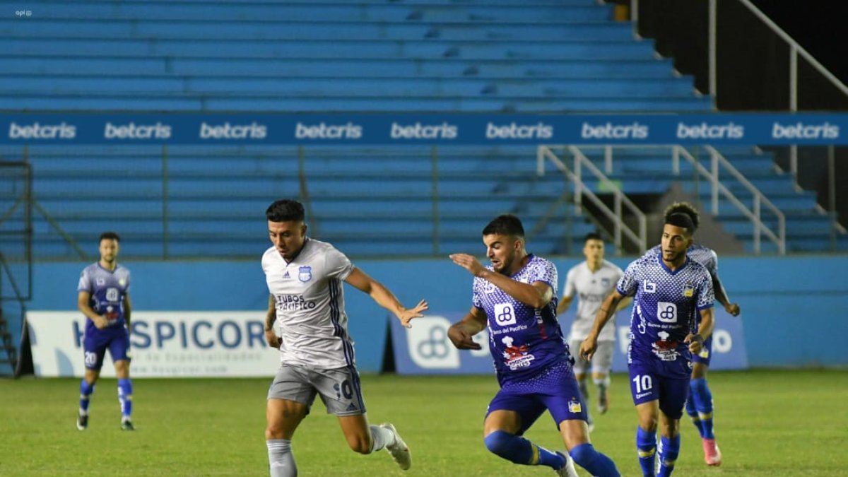 Delfín vs Emelec se enfrentan en la tercera fecha de la Liga Pro.
