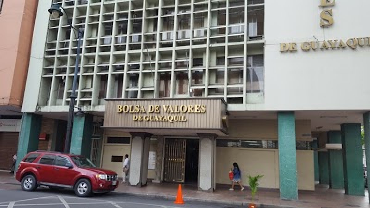Fachada de la Bolsa de Valores de Guayaquil (BVG), ubicada en el Puerto Principal.