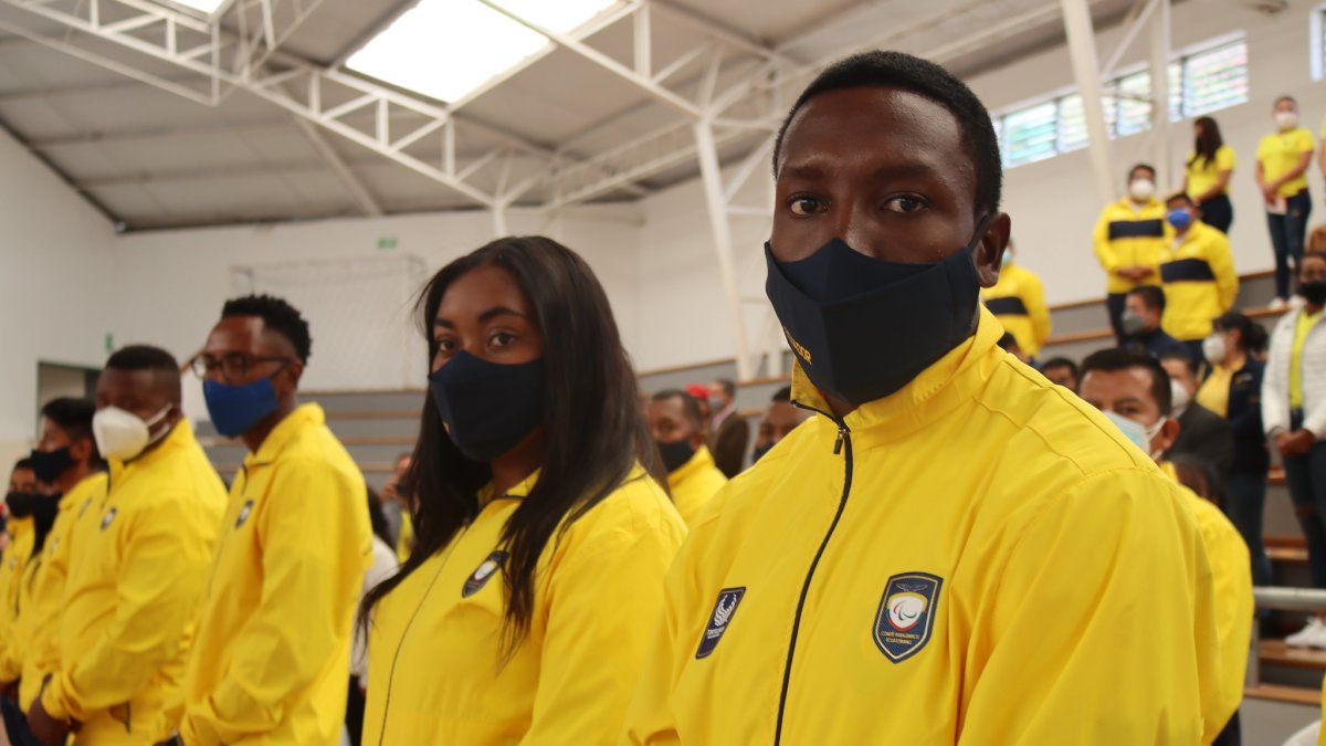 En julio se realizó el abanderamiento de los deportistas que competirán en los paralímpicos.