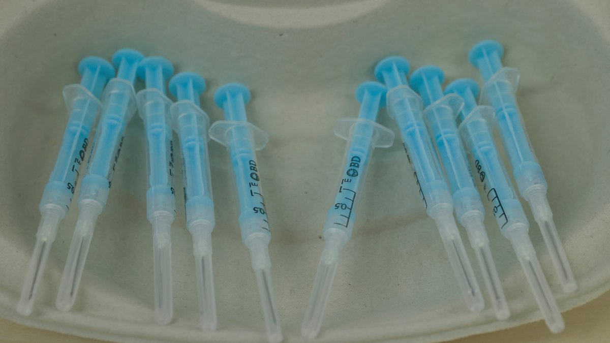 Dosis de una vacuna contra la covid.