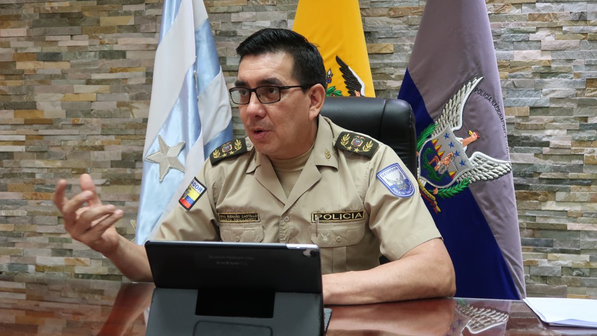 Fausto Buenaño, comandante de zona 8 de la Policía Nacional.