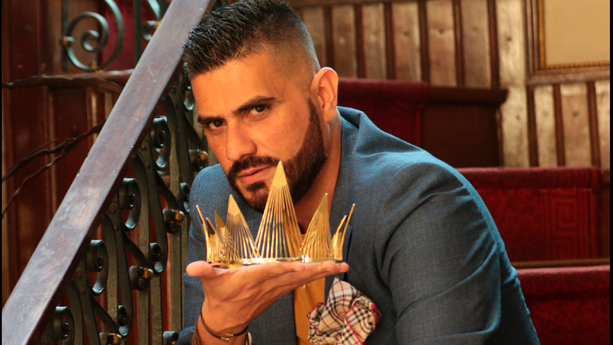 El diseñador se siente muy cómodo con su incursión en el ámbito de la joyería.