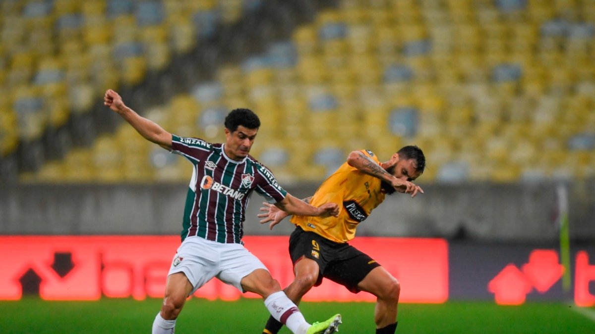 Mastriani a cumplido una gran labor como único referente en punta para Barcelona.