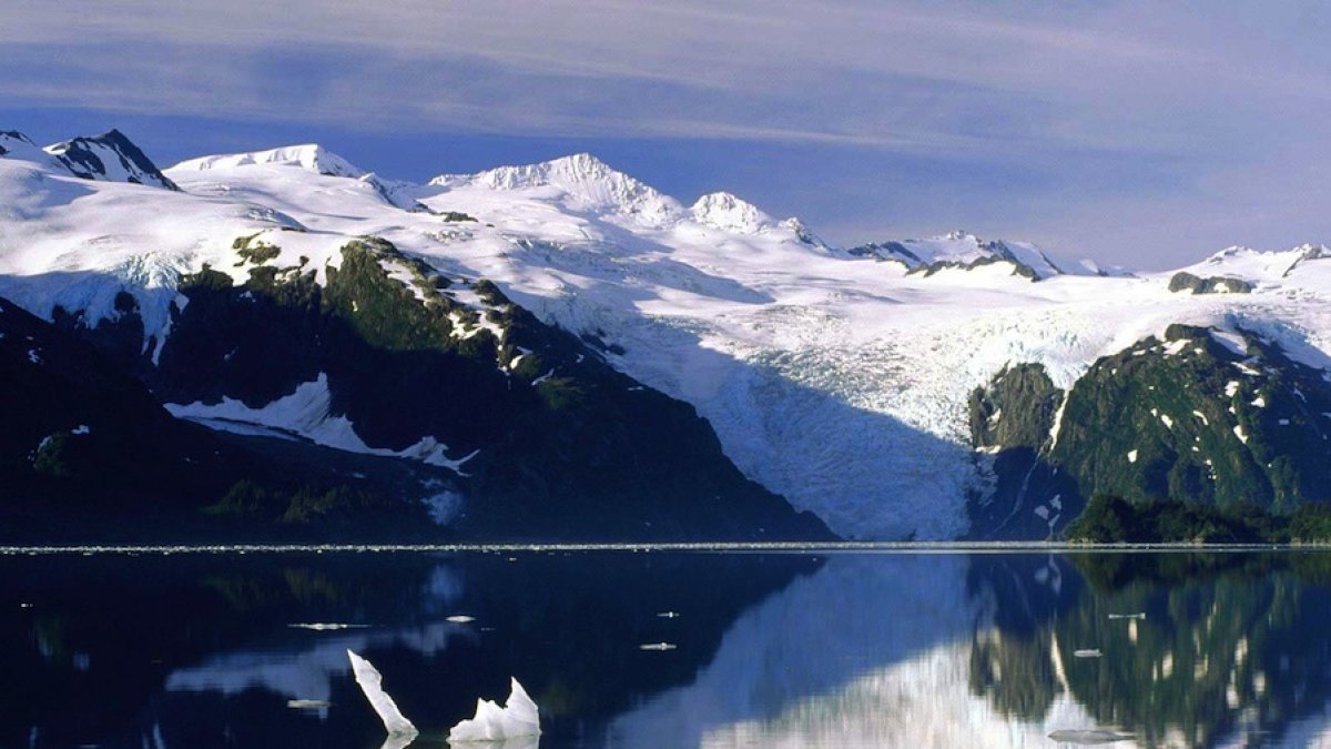 Hermosos paisajes y naturaleza pura ofrece el estado de Alaska, que se ha visto golpeado en el turismo por la pandemia.