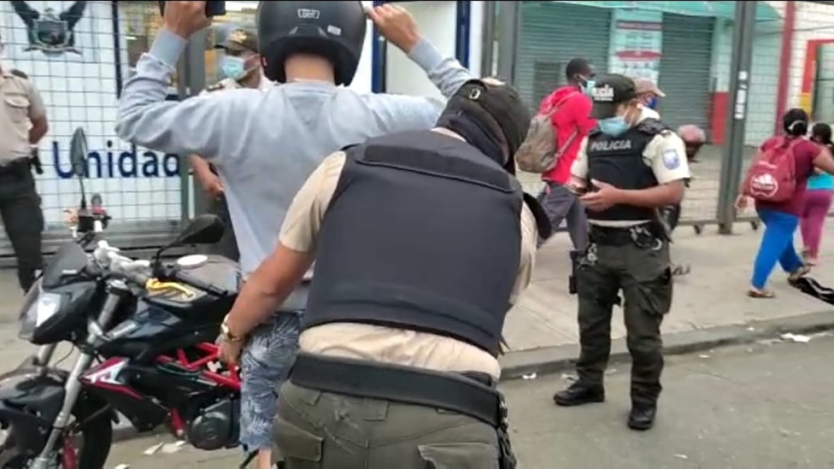 El control que se realizó este viernes 13 de agosto a la entrada de la 8.