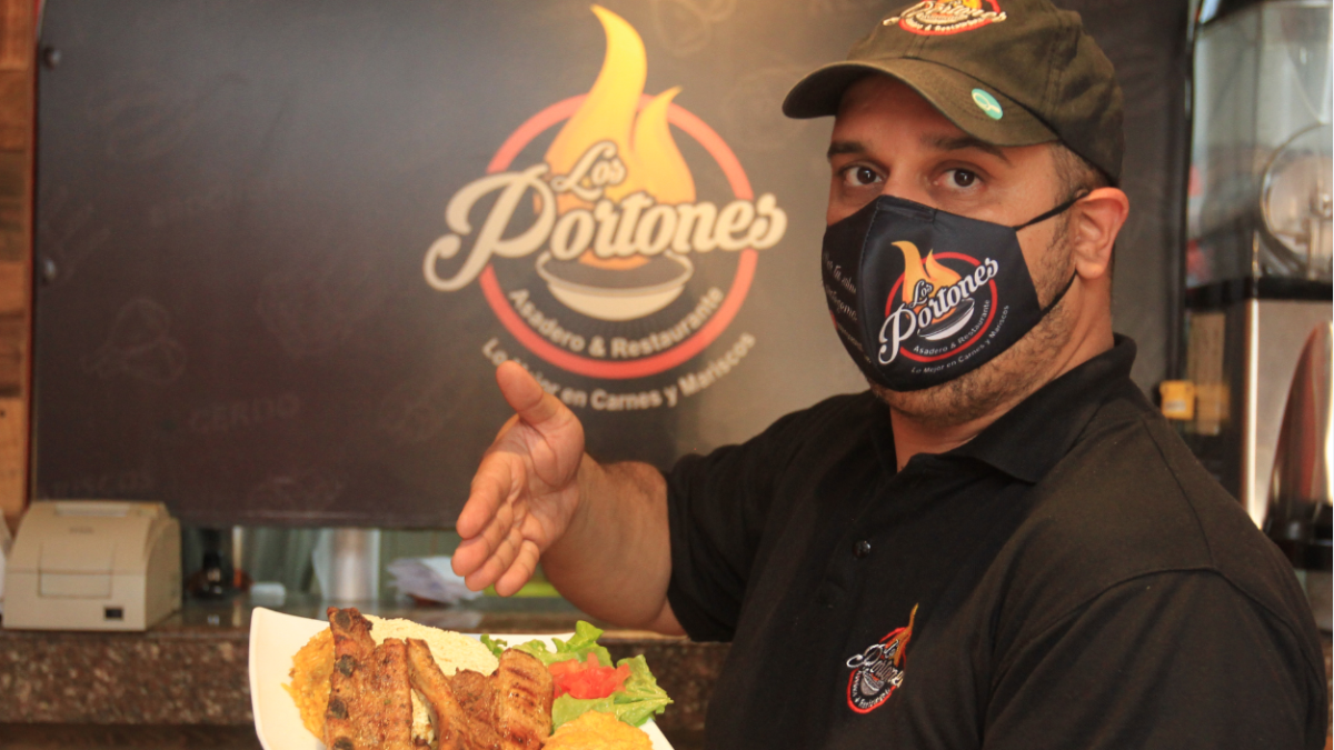 Con el moro de lentejas y la costilla como especialidades, los dueños del local aseguran que su éxito está en la minuciosa selección de los ingredientes.