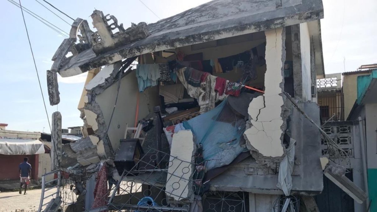 Levantan alerta de tsunami en Haití