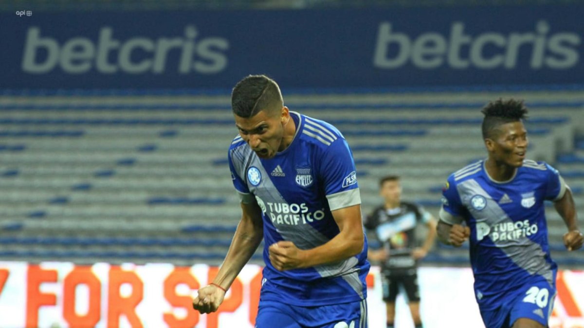 José Francisco Cevallos marcó un doblete clave para la victoria de los eléctricos.