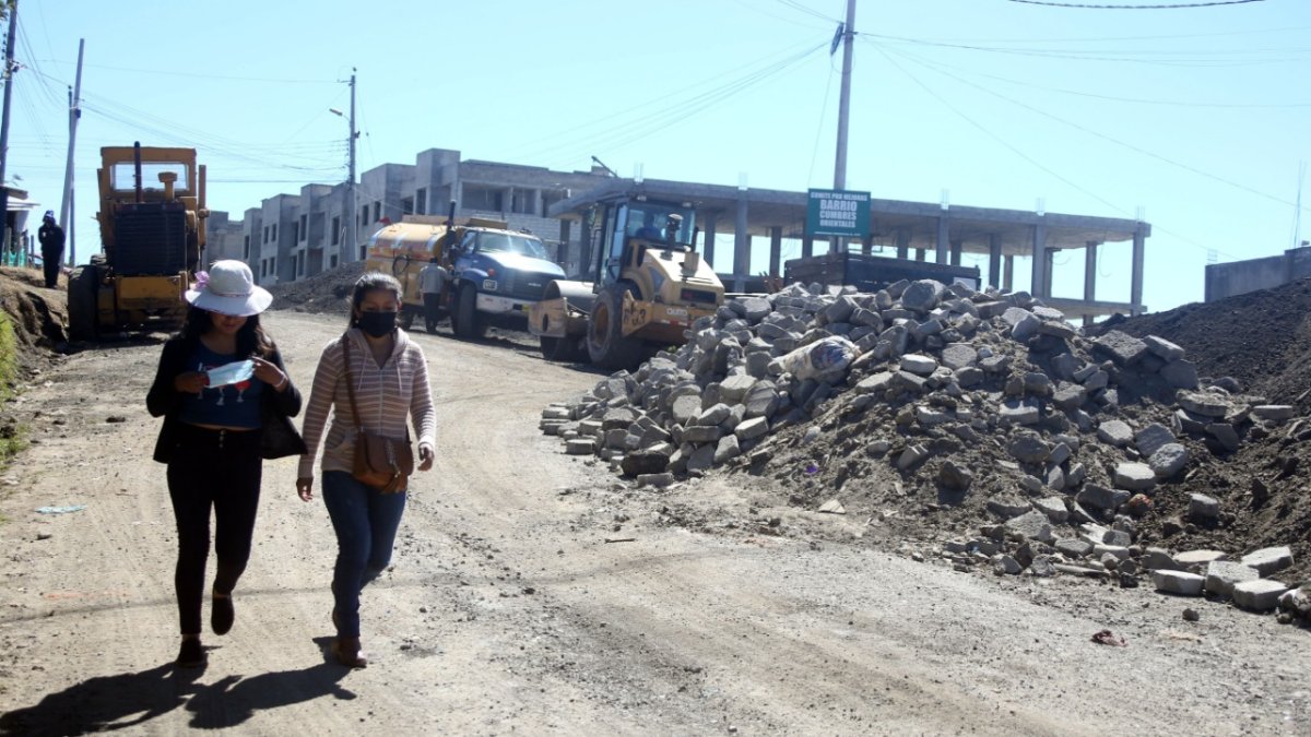 Sur. En Cumbres Orientales, la gente espera que en este mes se intervenga la calle Camino de los Incas.