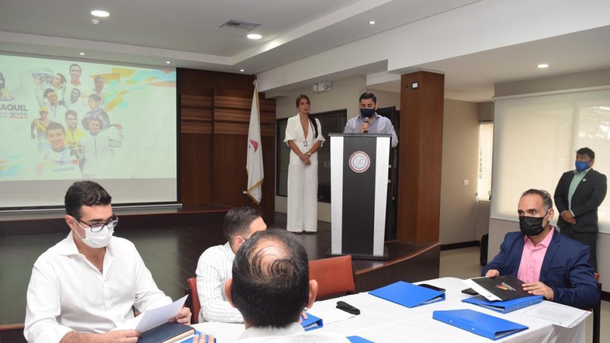 Las autoridades mantuvieron una intensa reunión el viernes pasado.