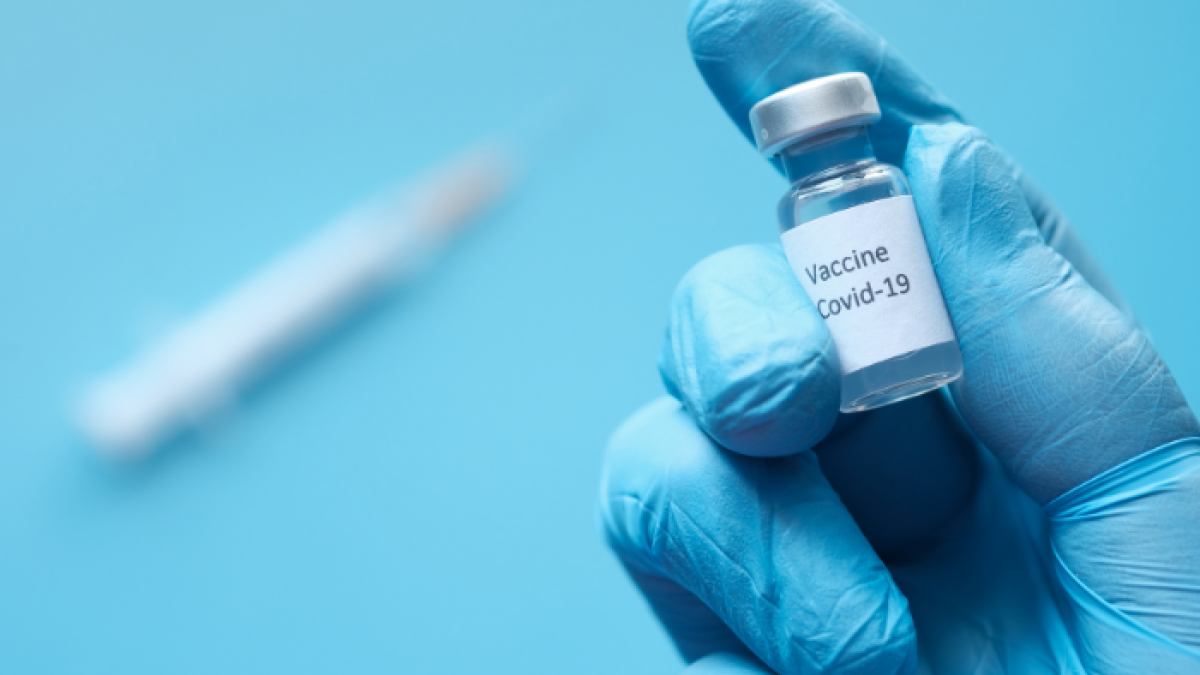 Pfizer, Sinovac o AstraZeneca como primeras dosis se aplicarán en septiembre.