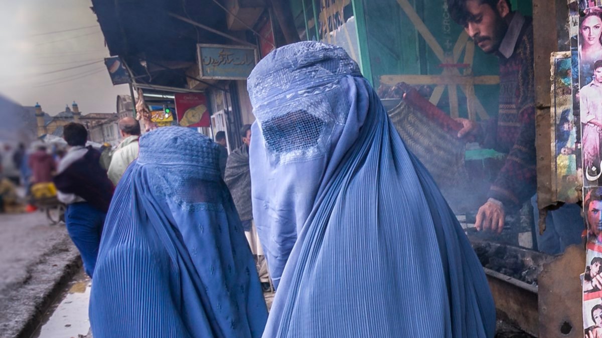 Vestimenta de mujeres en Afganistán