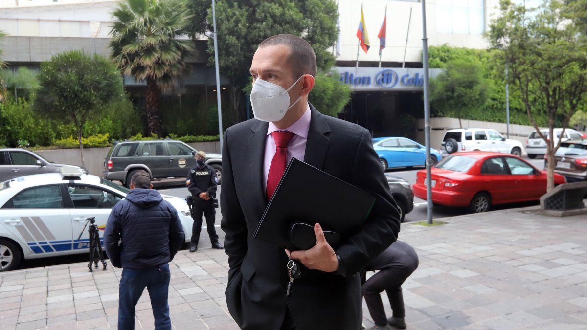 Abogado de Teodoro Calle.