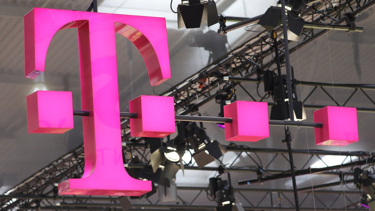 La compra realizada por T-Mobile  busca aumentar su oferta al mercado de EE.UU.