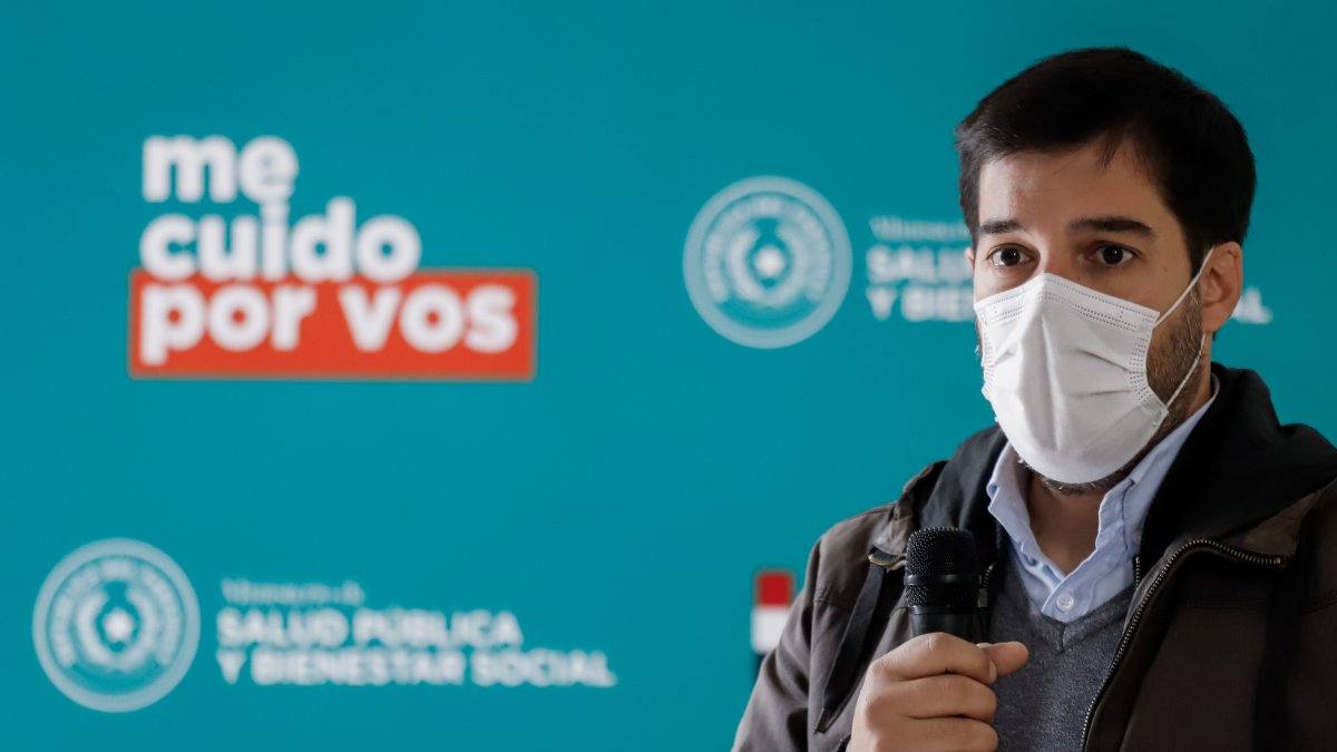 Director general de Vigilancia de la Salud de Paraguay, Guillermo Sequera.