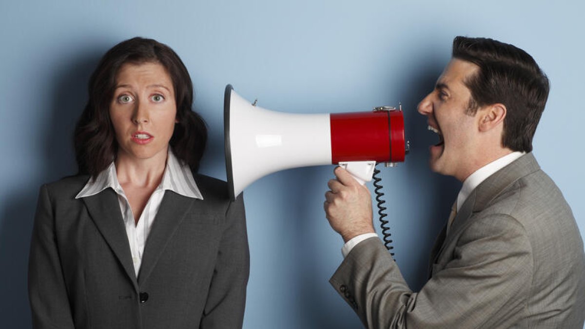 Con apoyo de la Unión Europea, implementan estrategia contra la comunicación sexista en Ecuador.