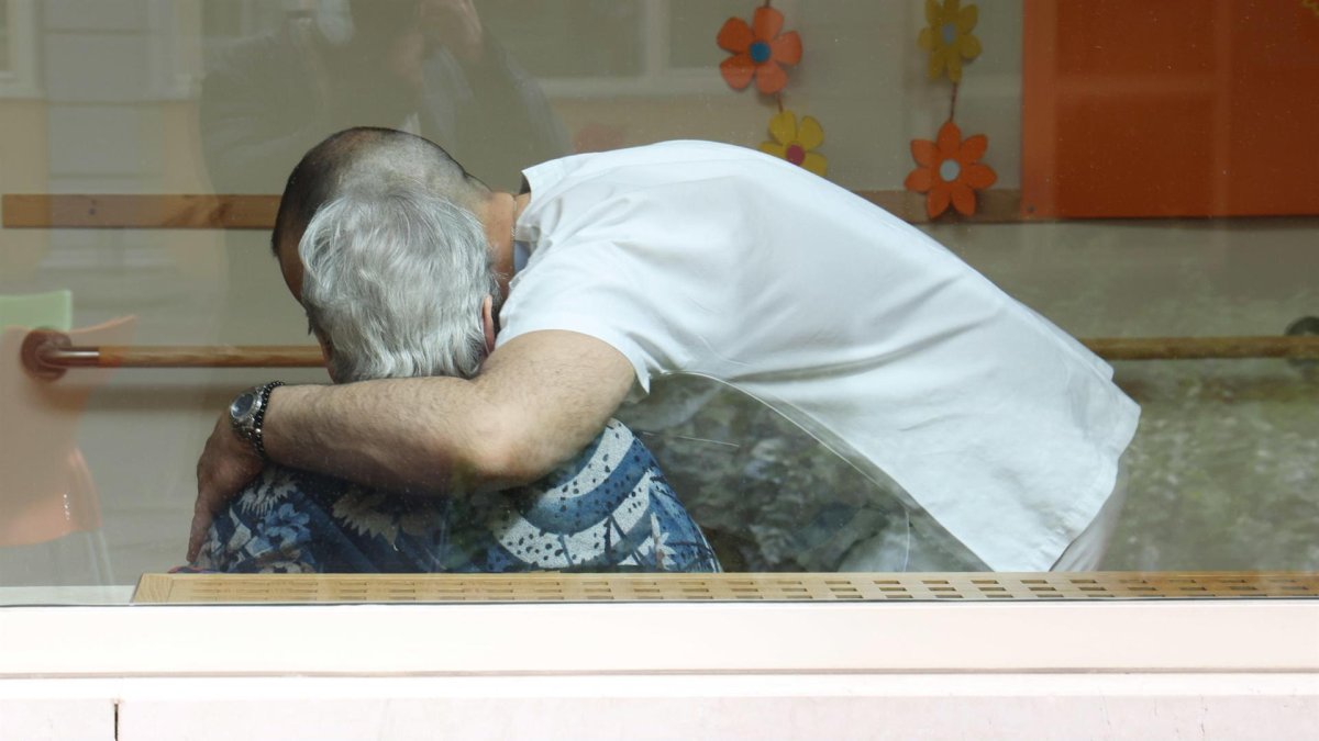 Con la edad se incrementa el número de anticuerpos 'erróneos' que bloquean la respuesta inmune.