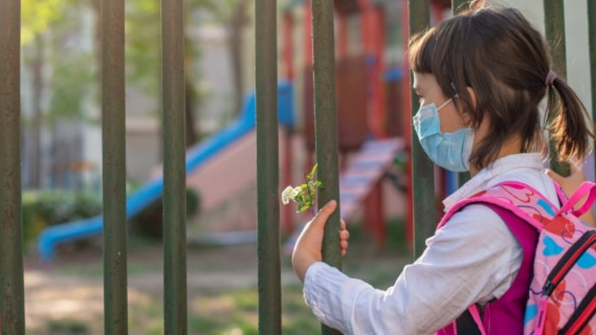 En Florida no todos los padres de familia están de acuerdo en que sus hijos asistan a las escuelas sin mascarillas