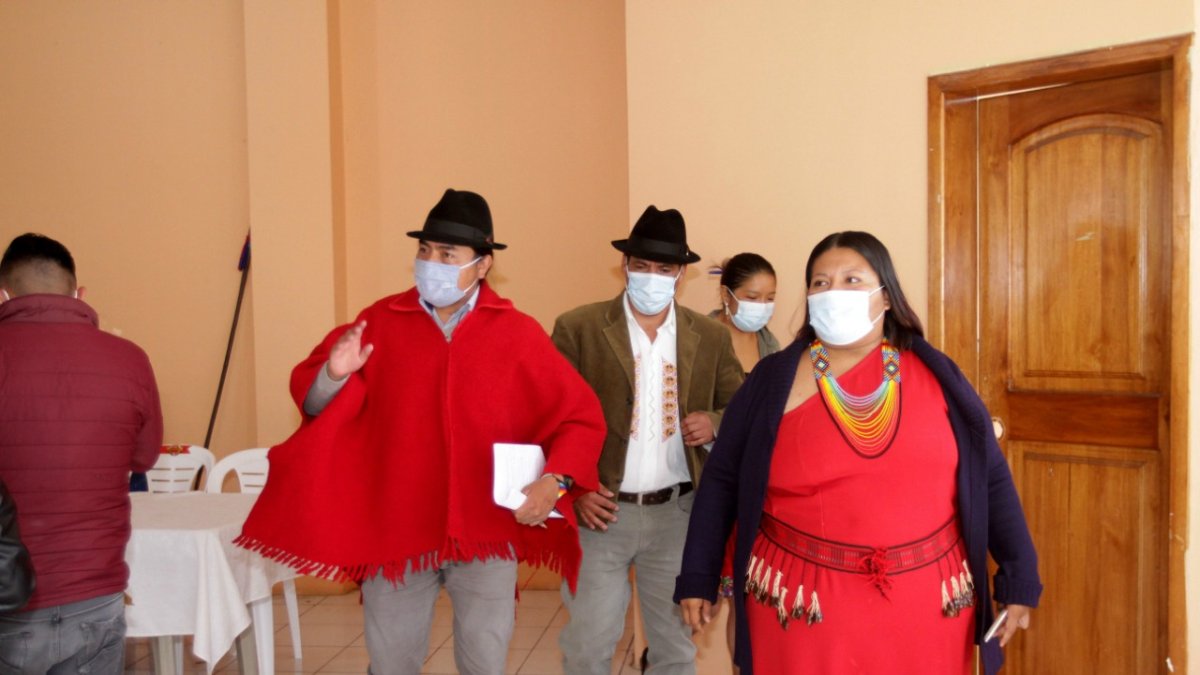 Encuentro. Iza propone que la invitación se extienda al Frente Unitario de Trabajadores (FUT), entre otros grupos.