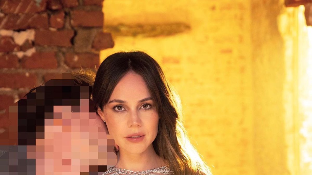 La actriz mexicana se inspiró en una decepción amorosa para escribir el tema. Planea sacar un álbum a principios del 2022.