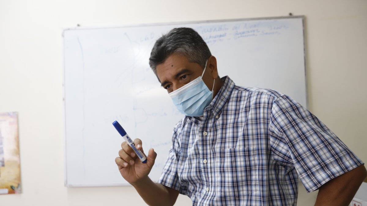 El presidente del Observatorio Ciudadano De Servicios Públicos es ingeniero químico y tiene una maestría en Administración Ambiental.