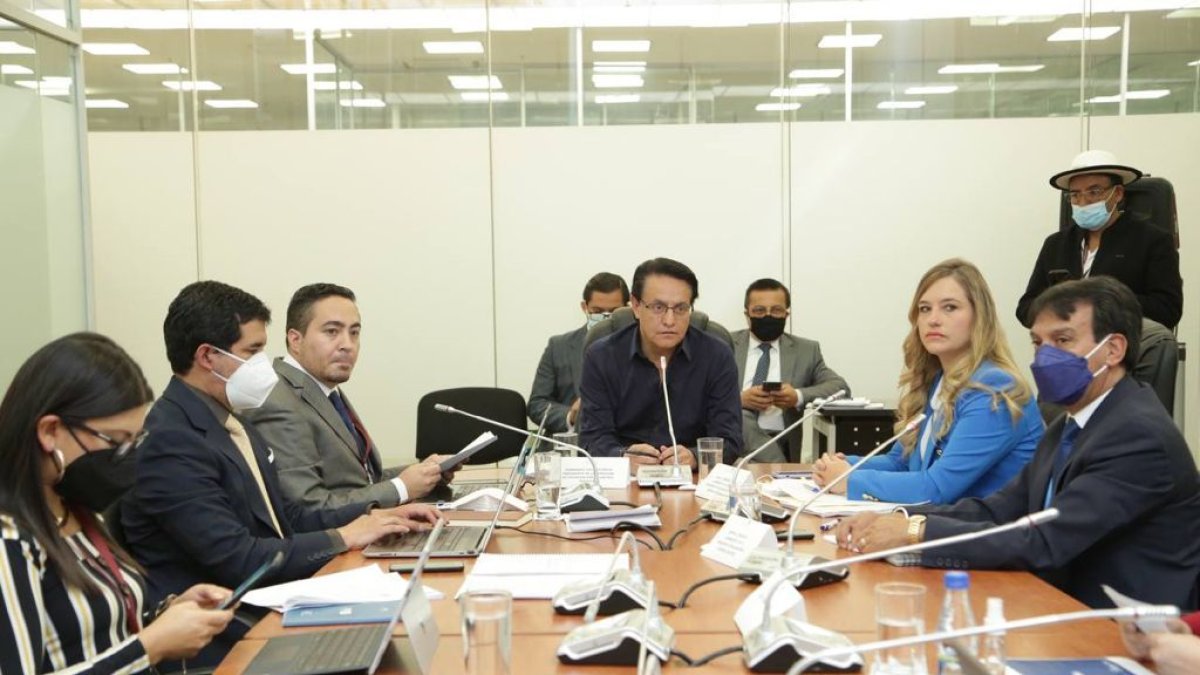 Luego de escuchar las versiones la Comisión de Fiscalización deberá elaborar un informe para el análisis del pleno de la Asamblea Nacional.