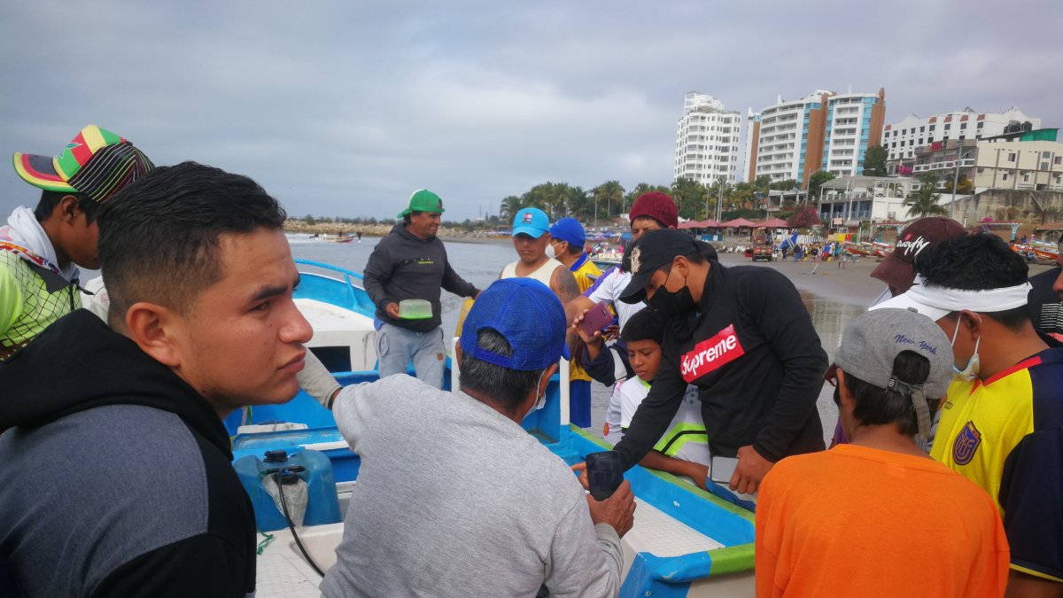 Una de las embarcaciones rescatadas en los atracos.