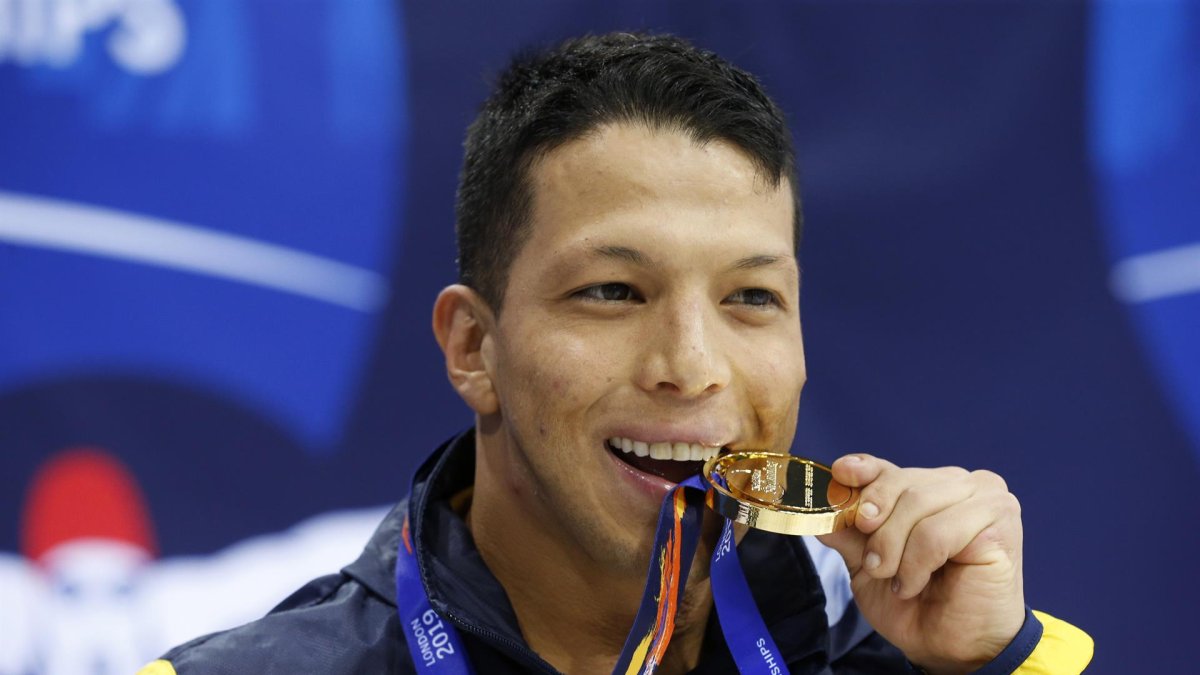 Nelson Crispin estrena el medallero de Colombia con un oro y récord mundial.