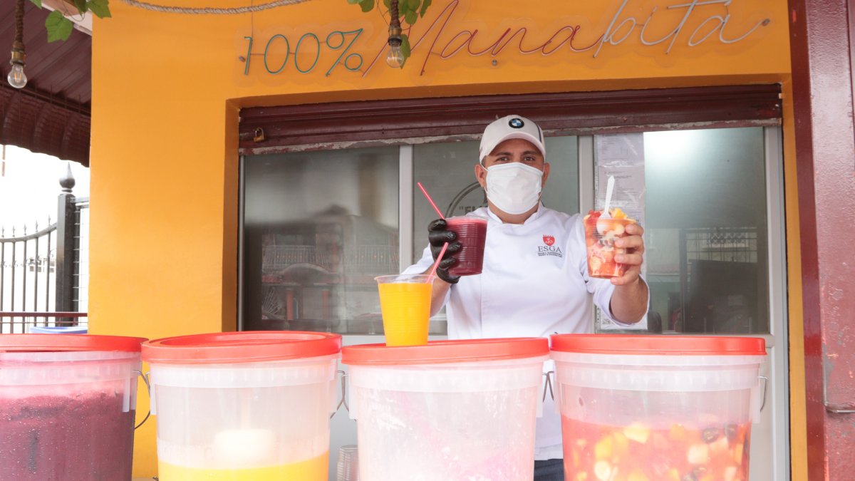 Douglas Zambrano, el propietario de Manaba Express.