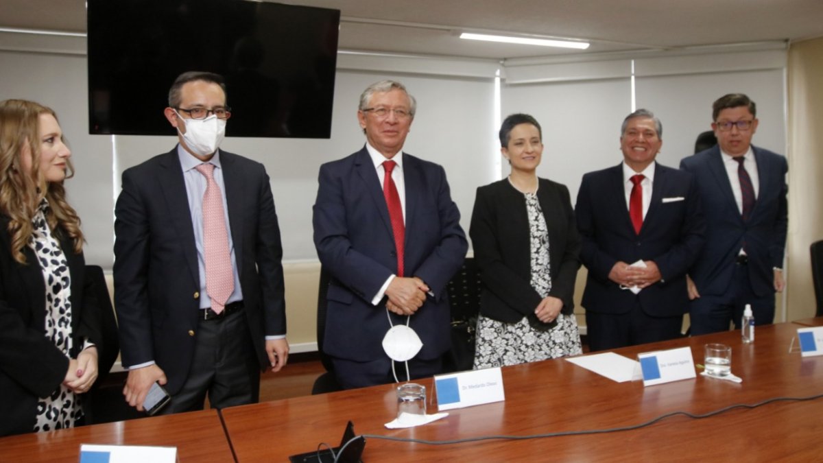 Posesión. La Comisión Calificadora está conformada por seis personas propuestas por las funciones Ejecutiva, Legislativa y de Transparencia.