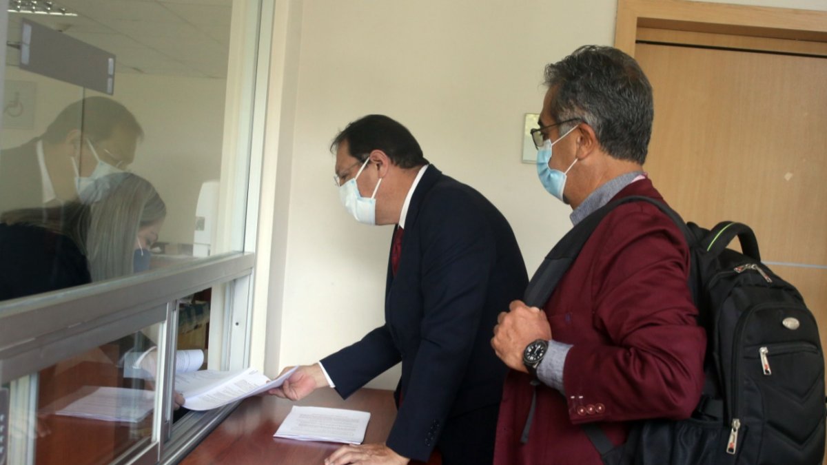 Pugna. El pasado 10 de agosto, Santiago Guarderas entregó una acción extraordinaria de protección a la Corte.