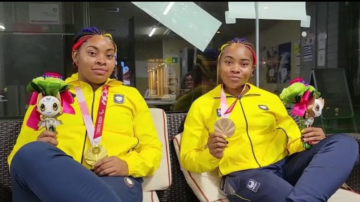 Poleth Mendes y Anaís Méndez pintaron de amarillo, azul y rojo el podio del lanzamiento de bala en Tokio 2020.