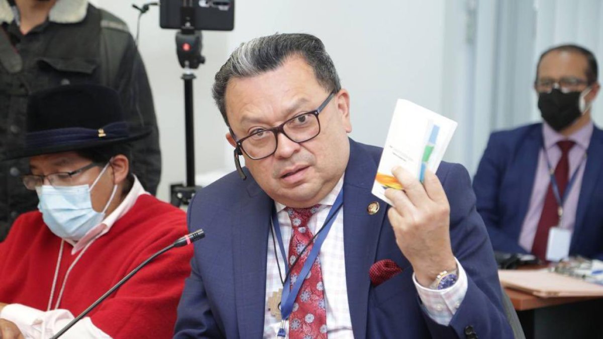 El legislador Vanegas integra la mesa de Justicia de la Asamblea Nacional.