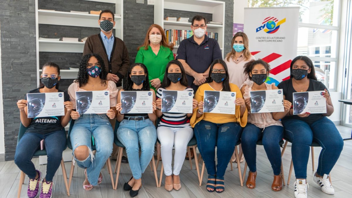 Jóvenes entre 15 y 17 años fueron beneficiados con el programa del Centro Ecuatoriano Norteamericano.