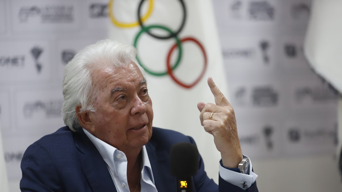 Danilo Carrera presentó a su equipo de trabajo para la presidencia del COE.