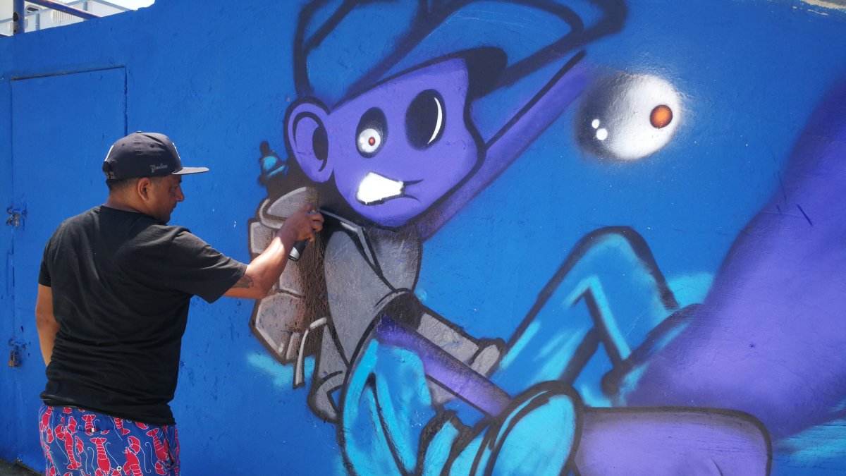 Obras.  Un total de 30 artistas le dieron color a las paredes de áreas verdes y recreativas del cantón